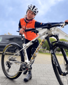 Yolanda Neff é uma das favoritas ao título da temporada 2023 da Copa do Mundo de Mountain Bike