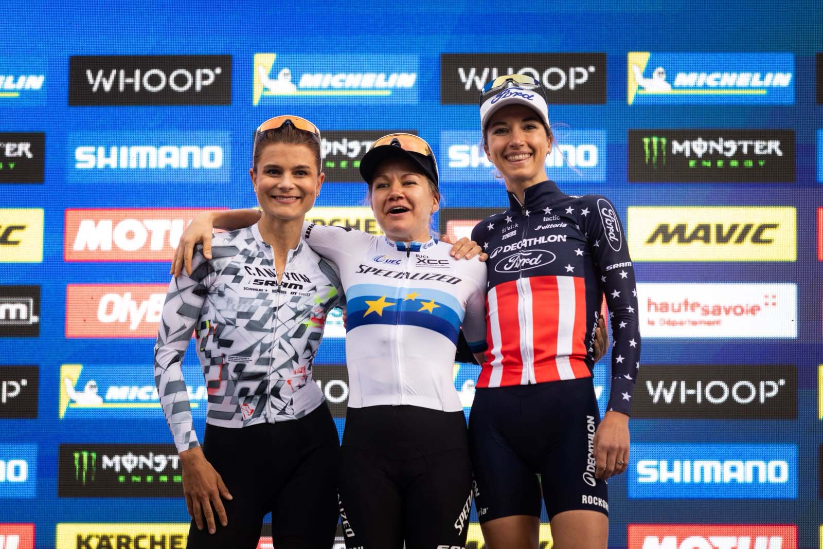 Sina Frei é a primeira no Short Track (Foto: divulgação/UCI)